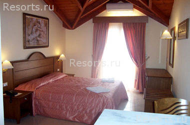 Planos Beach Hotel 9